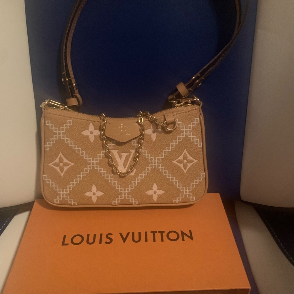 Authentic LV Easy Pouch on Strap Arizona Beige